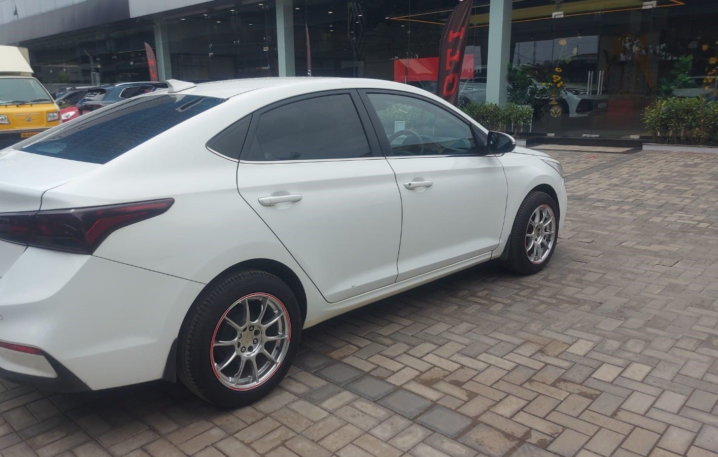 Hyundai Verna(2017-2020) 1.4 Crdi E